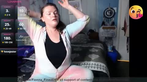 Snapshot of fionna_fineas chatting on October 25, 11:10 pm Fionna online show from October 25, 11:10 pm