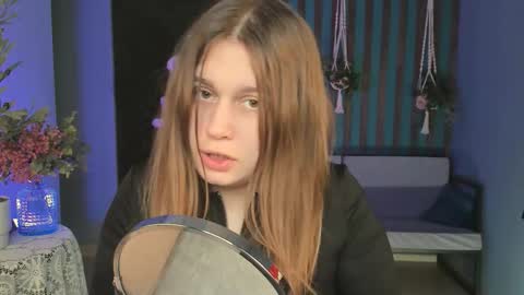 fiora online show from October 5, 5:50 am