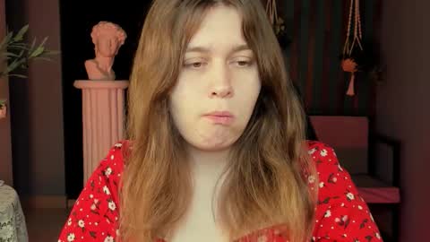 fiora online show from November 3, 5:20 am