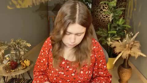 fiora online show from December 22, 5:37 am