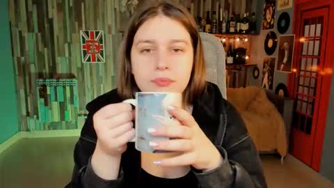 fiora online show from January 19, 5:33 am