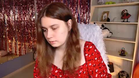 fiora online show from May 8, 5:35 am