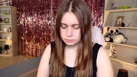 fiora online show from May 10, 5:23 am
