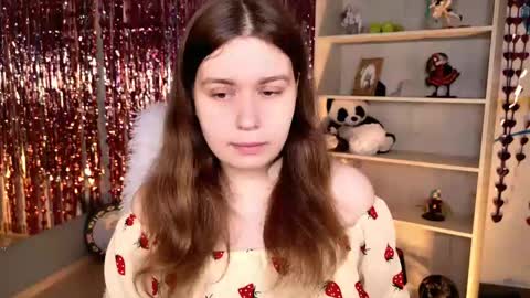 fiora online show from May 13, 5:27 am