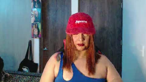 Snapshot of fiorelinda85 chatting on July 5, 5:47 am fiorelinda85 online show from July 5, 5:47 am