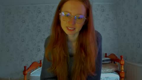 Snapshot of fire_luna chatting on April 27, 12:36 pm fire_luna online show from April 27, 12:36 pm