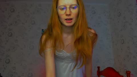 Snapshot of fire_luna chatting on April 30, 10:43 am fire_luna online show from April 30, 10:43 am