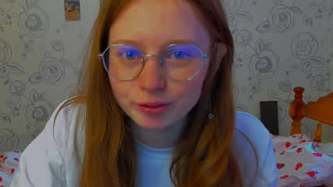 Snapshot of fire_luna chatting on May 10, 10:53 am fire_luna online show from May 10, 10:53 am