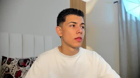 Nicolas online show from December 4, 12:47 pm