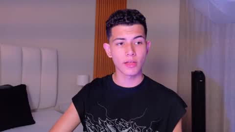 Nicolas online show from March 31, 7:36 pm