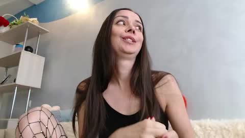 Snapshot of firesally_ chatting on May 14, 10:00 am ArinaimasCute online show from May 14, 10:00 am