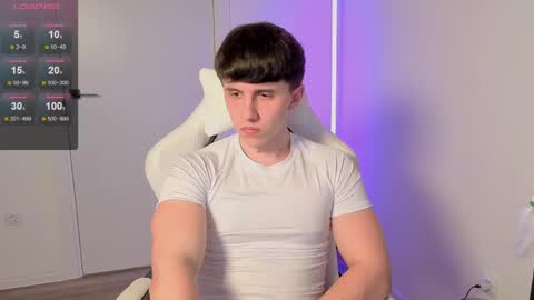first_mark online show from April 19, 8:11 pm