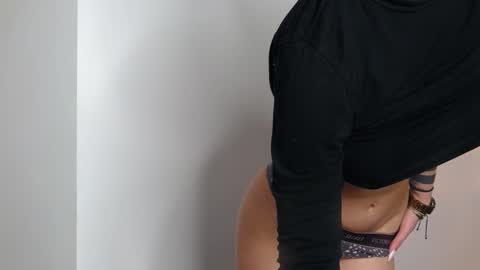 Snapshot of fit_rihanna chatting on February 19, 7:38 pm fit_rihanna online show from February 19, 7:38 pm