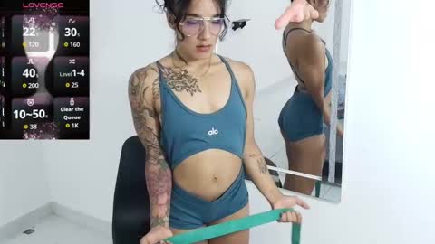 fit_valkiria online show from February 12, 8:26 pm