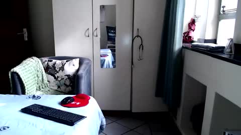 fitblair66_ online show from October 9, 1:31 pm