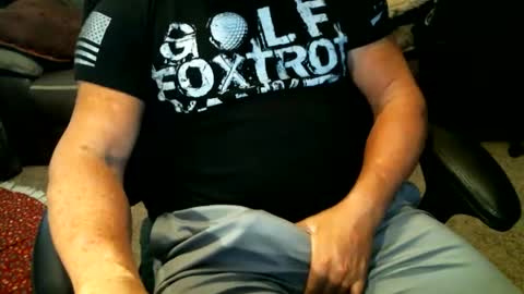 Snapshot of fitguy40 chatting on December 4, 7:56 pm fitguy40 online show from December 4, 7:56 pm