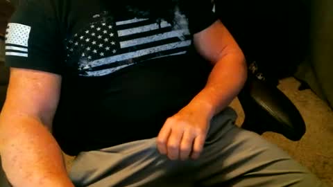 Snapshot of fitguy40 chatting on December 13, 10:02 pm fitguy40 online show from December 13, 10:02 pm