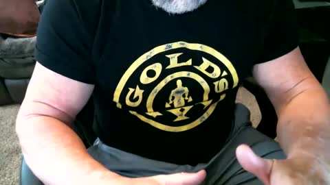 Snapshot of fitguy40 chatting on January 10, 9:31 pm fitguy40 online show from January 10, 9:31 pm