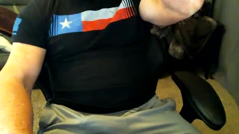 Snapshot of fitguy40 chatting on February 27, 8:09 pm fitguy40 online show from February 27, 8:09 pm