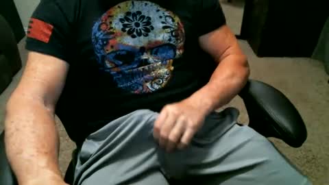 fitguy40 online show from September 30, 3:11 am