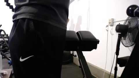  Links in Bio below online show from December 19, 6:48 pm