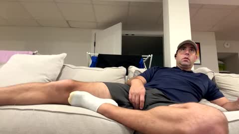 fittallhungdilf online show from October 18, 6:30 pm