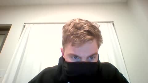 Snapshot of fittfucker chatting on September 26, 8:18 am fittfucker online show from September 26, 8:18 am