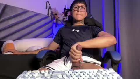 fj_araujo online show from August 6, 11:28 pm