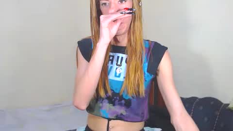 Snapshot of flacats23cm chatting on January 7, 7:28 pm flats23cm online show from January 7, 7:28 pm