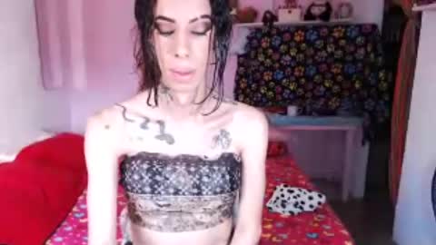 Snapshot of flacats23cm chatting on June 13, 7:01 pm flats23cm online show from June 13, 7:01 pm