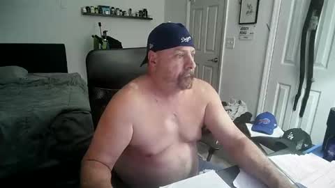 Snapshot of flaguy3233 chatting on October 2, 7:26 am Florida guy online show from October 2, 7:26 am