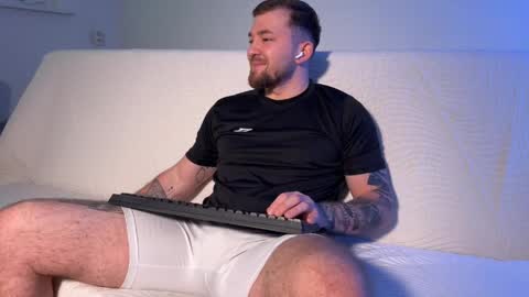 Snapshot of flamefury18 chatting on March 19, 7:34 am Flamefury18 online show from March 19, 7:34 am