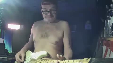flamingfartguy online show from December 8, 8:47 pm