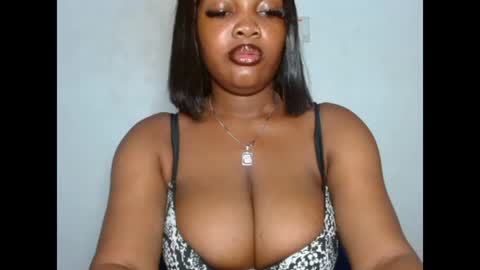 Snapshot of flasher_bigboobs chatting on June 29, 1:44 pm flasher_bigboobs online show from June 29, 1:44 pm