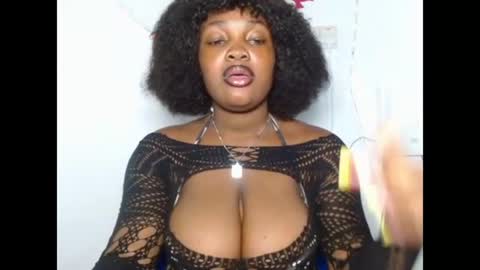 Snapshot of flasher_bigboobs chatting on July 15, 5:18 pm flasher_bigboobs online show from July 15, 5:18 pm
