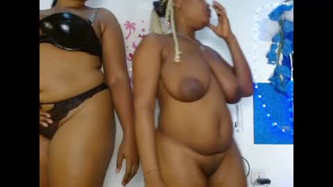 Snapshot of flasher_bigboobs chatting on July 28, 5:36 am flasher_bigboobs online show from July 28, 5:36 am