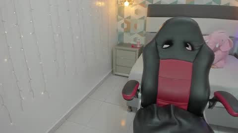 Snapshot of fleurgreco chatting on January 29, 7:11 pm FLEUR online show from January 29, 7:11 pm