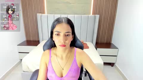   FLEUR   online show from February 17, 7:20 pm