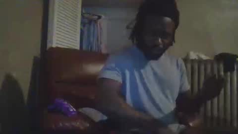 Snapshot of flex331586 chatting on November 28, 4:59 am loverboi online show from November 28, 4:59 am