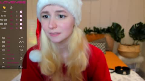 Snapshot of fleximona chatting on December 21, 12:38 pm FlexiMona online show from December 21, 12:38 pm