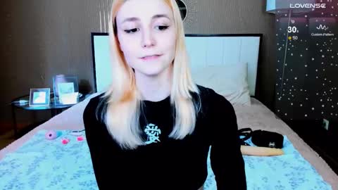 FlexiMona online show from September 27, 9:25 am