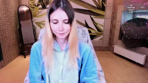 FlexiMona online show from May 16, 10:36 am