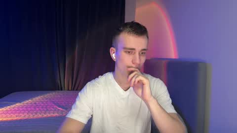 Snapshot of flikyy chatting on December 21, 3:41 pm flikyy online show from December 21, 3:41 pm