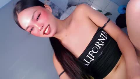 Suzy online show from March 25, 1:50 pm