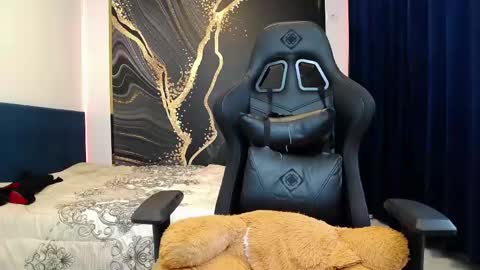 flirtdeea online show from May 2, 3:28 pm