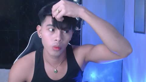 Snapshot of flirtfactorx chatting on January 17, 8:52 am flirtfactorx online show from January 17, 8:52 am