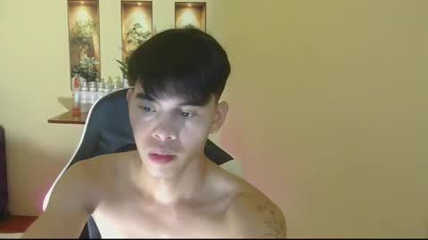 Snapshot of flirtfactorx chatting on March 12, 11:11 pm flirtfactorx online show from March 12, 11:11 pm