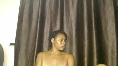 Snapshot of flirty_xxbonny chatting on June 3, 12:57 am flirty_xxbonny online show from June 3, 12:57 am