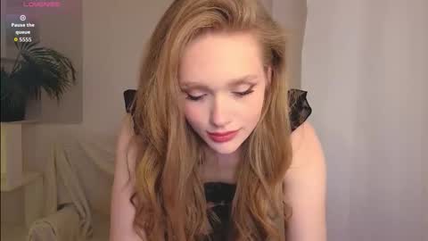 Snapshot of flirtypixy chatting on September 12, 10:10 pm Polly online show from September 12, 10:10 pm