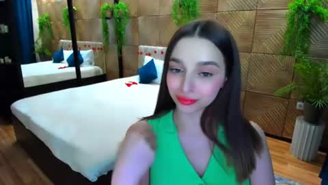 Snapshot of flirtyspark chatting on July 6, 3:14 pm Agata online show from July 6, 3:14 pm